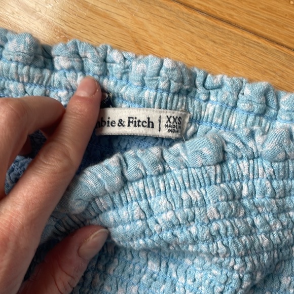 Abercrombie and Fitch Blue and White Skirt Set - Picture 4 of 5